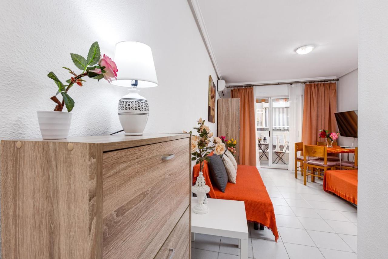 Apartment Studio Relax Almudena Torrevieja Eksteriør billede