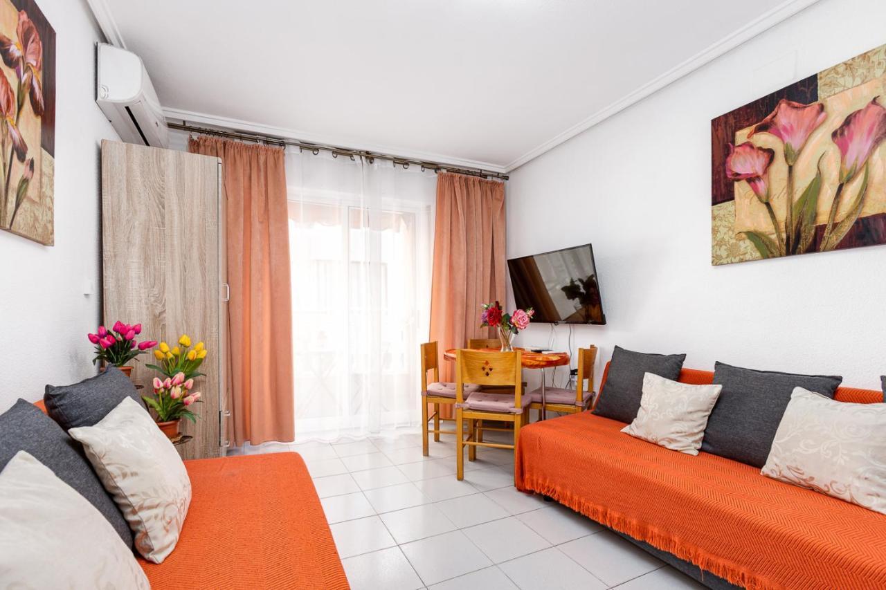 Apartment Studio Relax Almudena Torrevieja Eksteriør billede