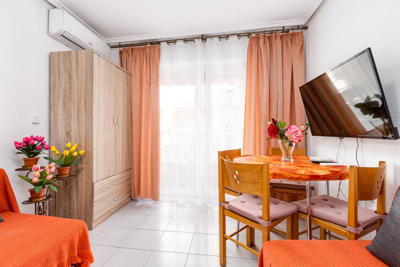Apartment Studio Relax Almudena Torrevieja Eksteriør billede